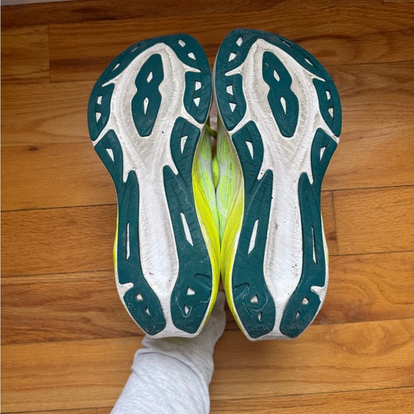 ASICS Novablast 3 - Picture 4 of 7